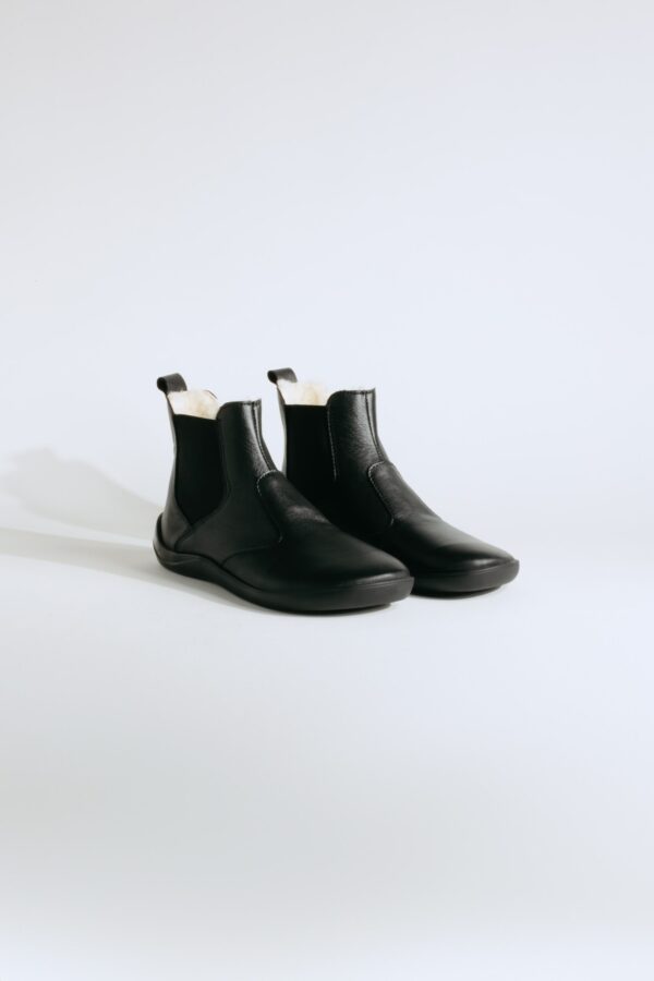 Jampi Lola Winter mustad lambanahast voodriga naiste talvesaapad