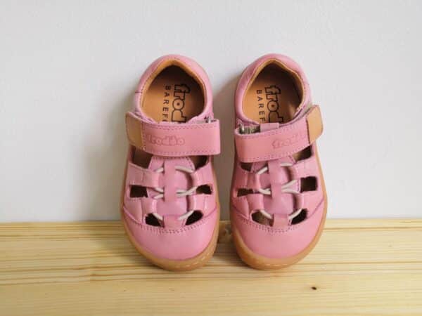 Froddo Barefoot roosad sandaalid