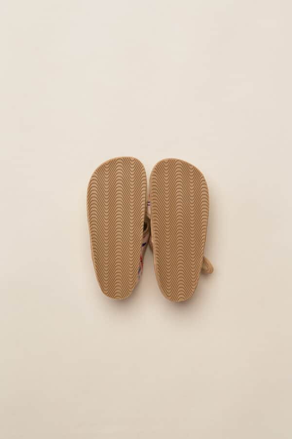 Milash barefoot roosad sisejalatsid
