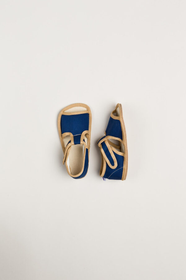 sinised lasteaiajalatsid Milash Monica Blue