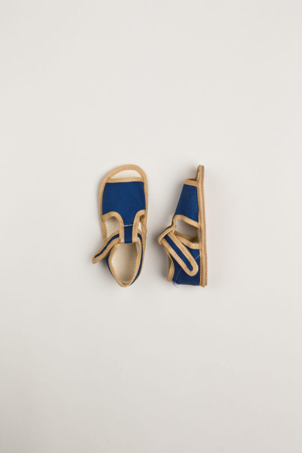 sinised lasteaiajalatsid Milash Ross Blue
