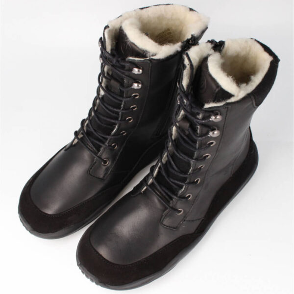 Villavoodriga mustad talvesaapad Blifestyle Discoverstyle