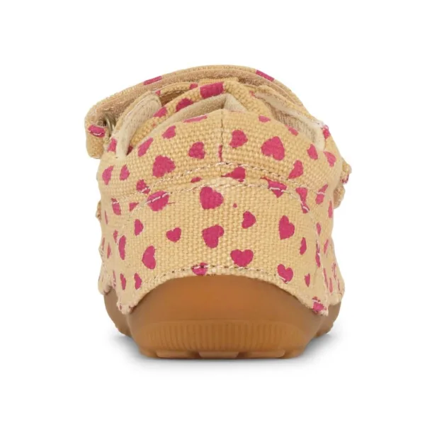Heart-shaped barefoot shoes for children for summer