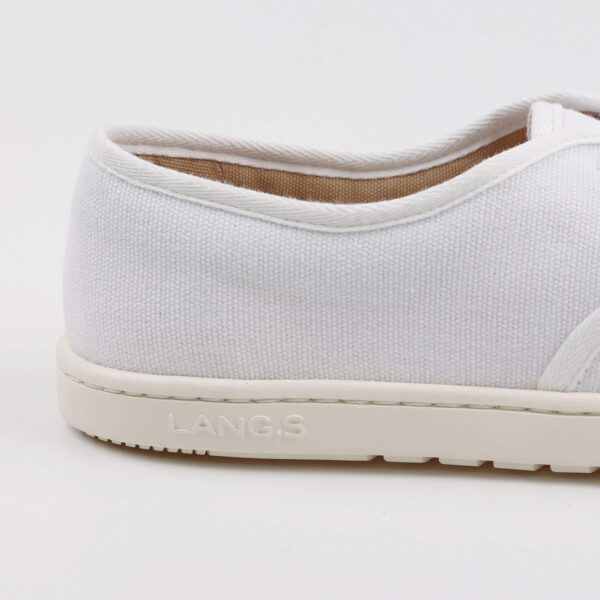 Lang. S Reed White barefoot tennised