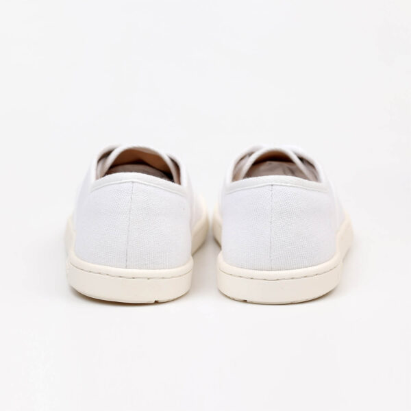 Lang. S Reed White barefoot tennised