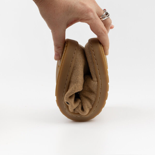 Lang. S Breeze Sand barefoot tennised