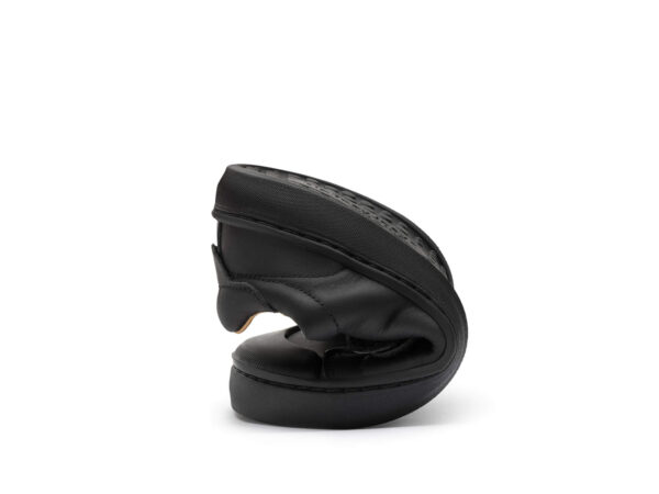 Tip Toey Joey Ramp School Black barefoot tennised lastele CB.RPS1-642