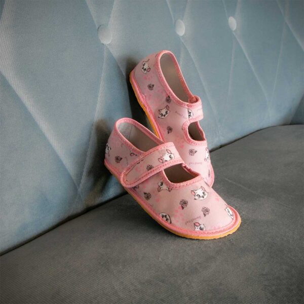 Raweks Lila kassidega barefoot sisejalatsid