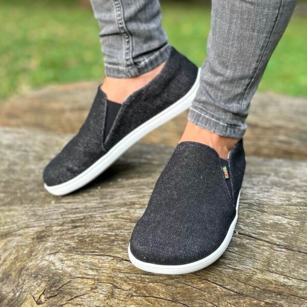Fare Bare mustad slip-on barefoot tennised b5762411