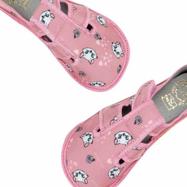 Raweks Zuzia kassidega barefoot sisejalatsid
