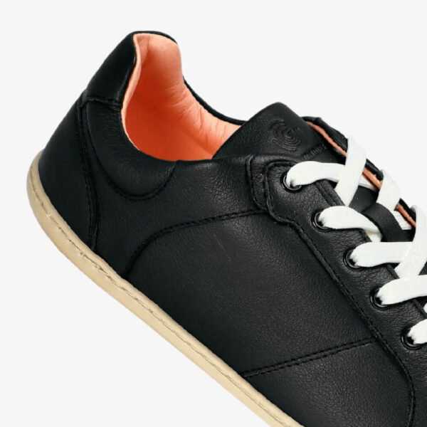 Groundies Blaze Black barefoot+ tennised GND-210231