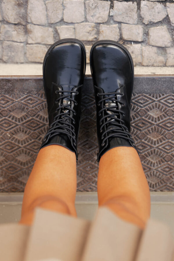 Shapen Maverick Black unisex barefoot combat boots