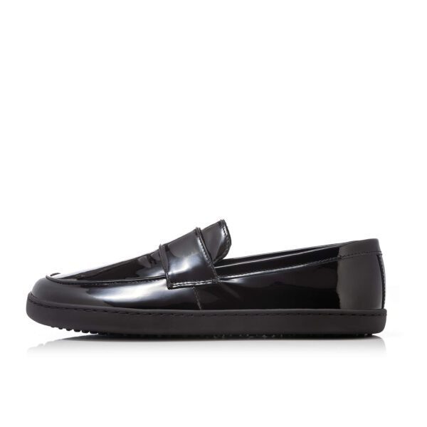 Shapen Sheen Black lakknahast mokassiinid naistele